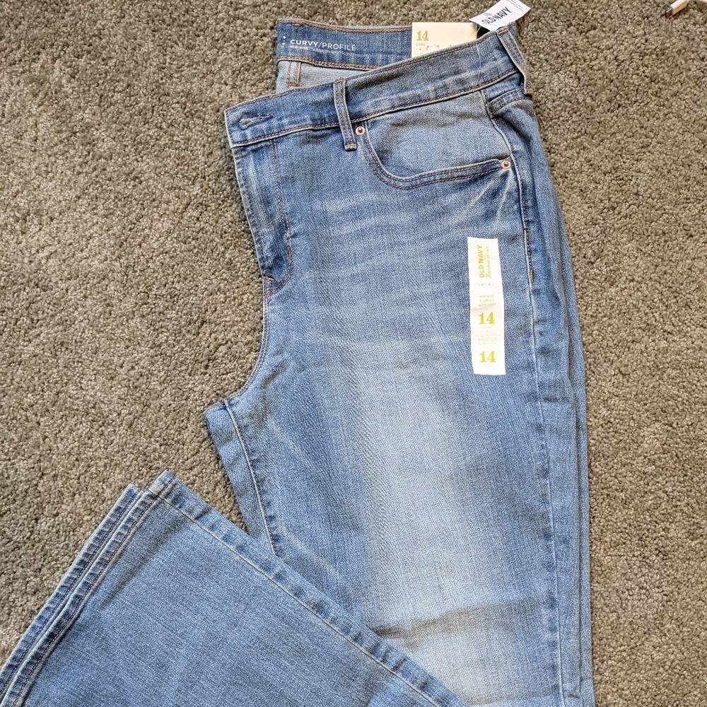 NWT 14 Long Curvy Mid Rise Boot Cut Light Jean